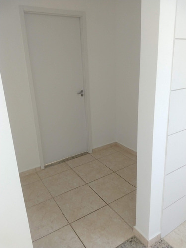 Imagem 7 de 13 de Vende-se Apartamento Novíssimo