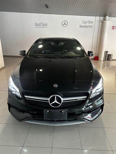 Mercedes-Benz Clase CLA 2.0 45 Amg At