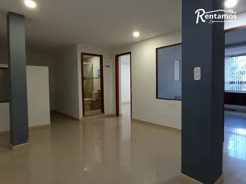Oficina En Arriendo En Laureles. Cod A775598