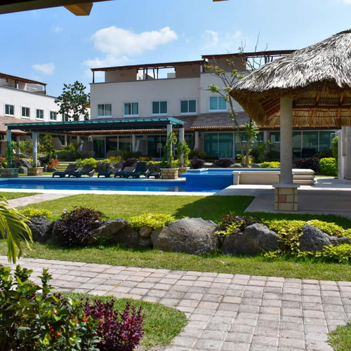 Venta Casa De Lujo 3 Recamaras 1 En Planta Baja