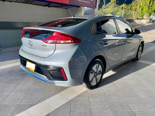 Hyundai Ioniq HEV Premium