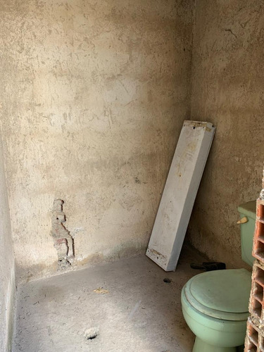 Se Vende Galpón Cercado En Zona Industrial Carabobo (bello Monte) C-8590