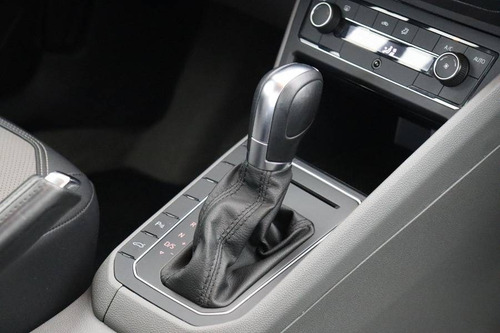 Volkswagen Polo 1.0 200 Tsi Highline Automático