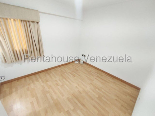 Mb Apartamento En Venta En El Cigarral, Distrito Metropolitano