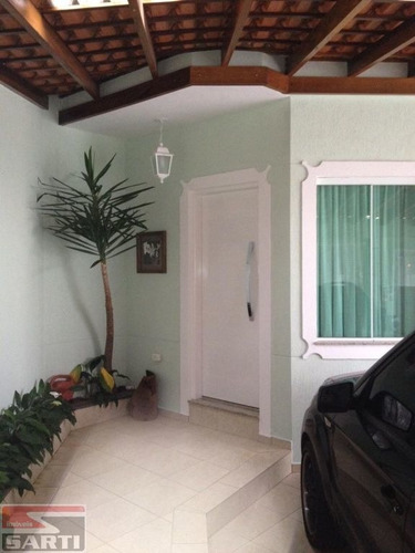 Imagem 3 de 8 de Sobrado , Com Piscina - 02 Vagas - R$ 850.000,00 - St17023