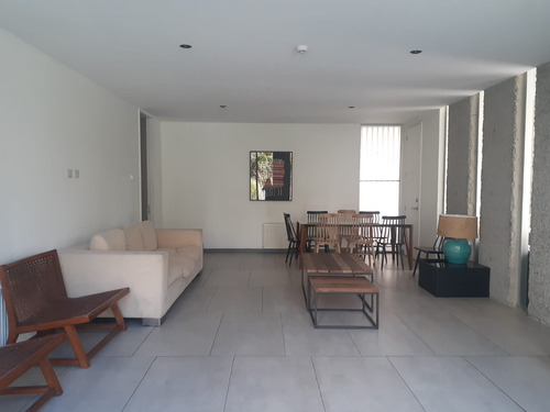 Excelente Departamento Amoblado