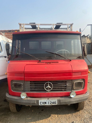 Imagem 3 de 3 de Caminhao M Bens L 608 Diesel Boiadero