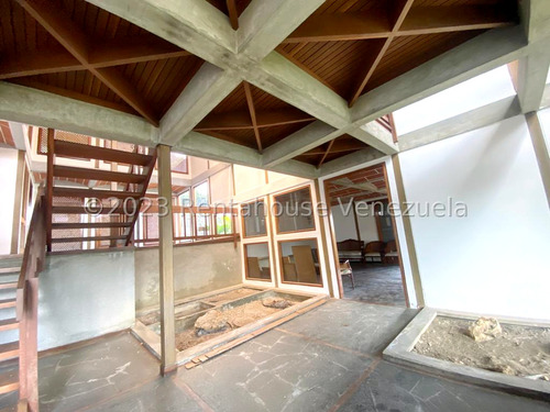 Una De Las Casas Más Lindas Diseñadas Por El Arq. Fruto Vivas !! 24-12534