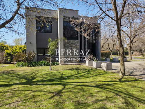 Casa En Venta En Lomas De Fátima, Pilar, G.b.a. Zona Norte