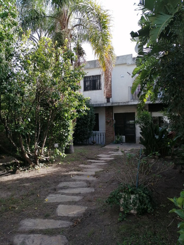 Gran Casa, Padrón Único, Fondo, A Metros De La Playa