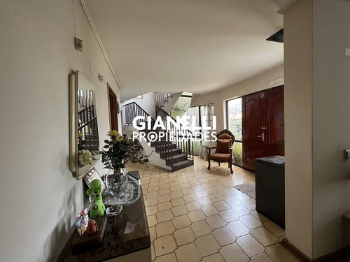 Gran Casa 4d/4b + Serv - Osman Pérez Freire - Miguel Ramírez