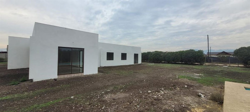 Casa Construida En Parcela, 4d 2b 2e Más Piscina En Venta