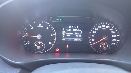 Imagen 5 de 13 de Kia Sorento 2.2 Ex