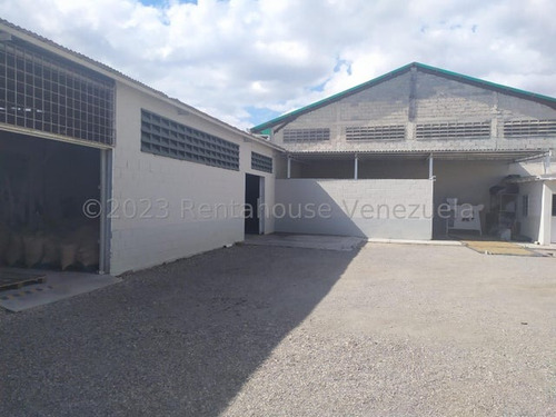 Galpón En Venta Zona Industrial 1 Barquisimeto Kenlimar Nieto 23-22033