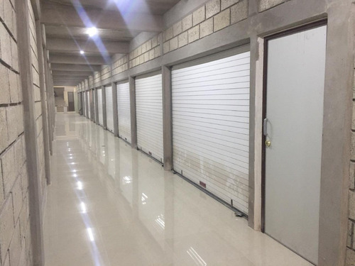 Imagen 1 de 4 de Local En Renta Dentro De Plaza En Santiago Tianguistenco, Precio A Negociar!!!