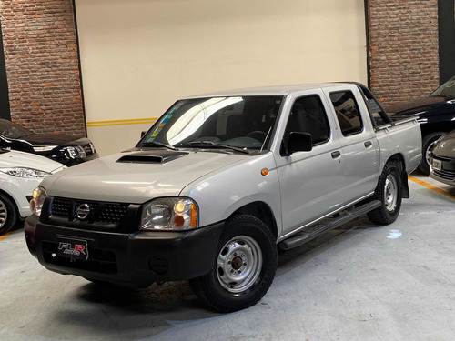 Nissan Np300 2.5 Cabina Doble 133cv 4x2 2010