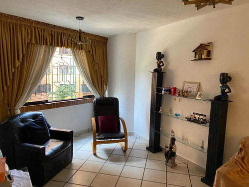 Imagen 24 de 27 de H.a Cómodo Apartamento En Venta En La Granja