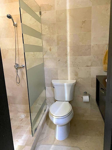 Apartamento En Venta En La Esmeralda, Santiago.
