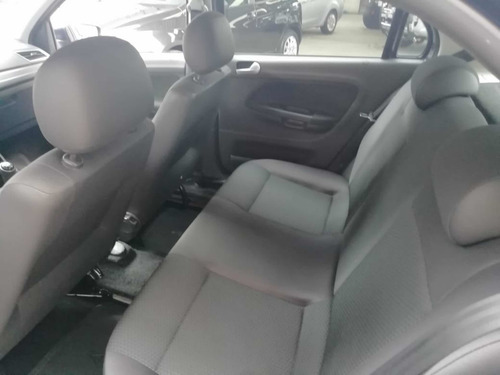 Imagen 11 de 15 de Volkswagen Gol 1.6 Comfortline Hb Std 5 Vel Ac 2017