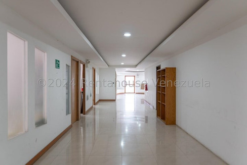 Venta Espectacular Edificio En La Trinidad Ijp