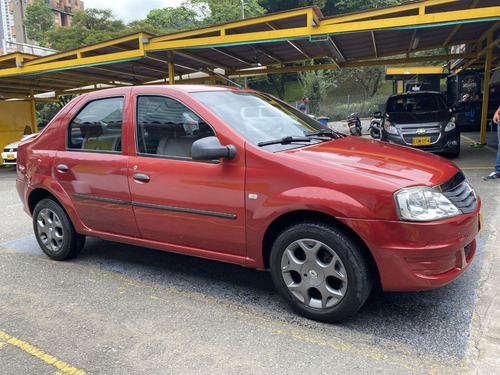 Imagen 9 de 25 de Renault Logan Expression 1.6 2013