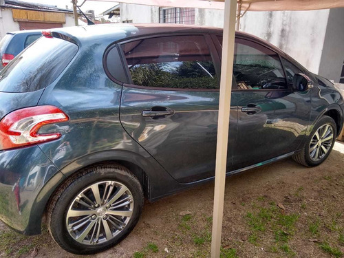 Peugeot 208 1.5 Allure 2013