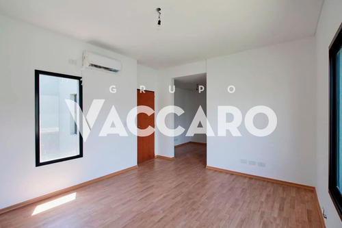 Imagen 9 de 29 de Duplex En Venta En Country Moreno