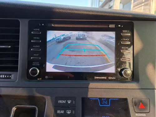 Toyota Sienna 3.5 Le At