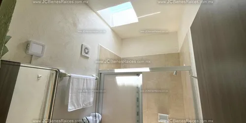 ¡casa En Venta A 10 Minutos Del Aeropuerto Por Tan Solo $1,008,000!