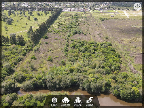 Chacra De 9,4 Hectáreas Con Arroyo En Gualeguaychú.