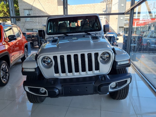 Imagen 2 de 15 de Jeep Gladiator Overland