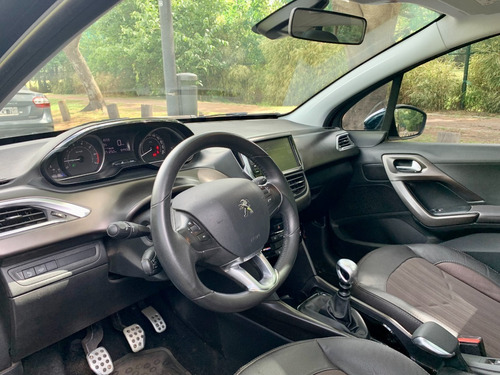 Imagen 9 de 15 de Peugeot 2008