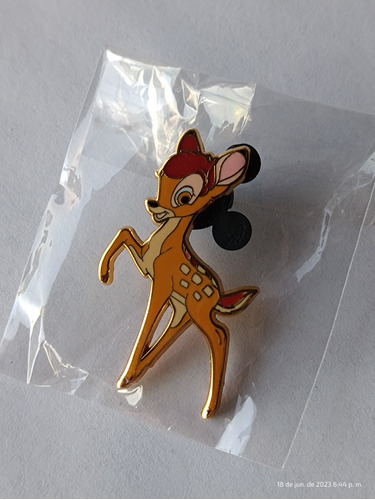 Disneyland Bambi Retro Pin De Metal