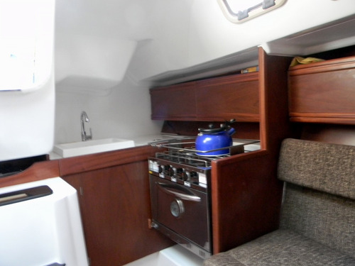 Velero Mastracchio 28.5 Volvo 20 Hp Diesel