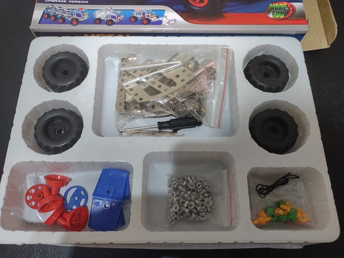 Imagen 4 de 4 de Juego Para Armar Metal Modelo No. 3114. 243 Piezas.