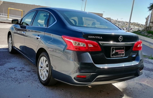 Imagen 6 de 15 de Nissan Sentra 2017