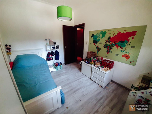 Casa Venta 3 Dormitorios 2 Baños 1 Cochera 1 Quincho 270 Mts 2 Totales - La Plata