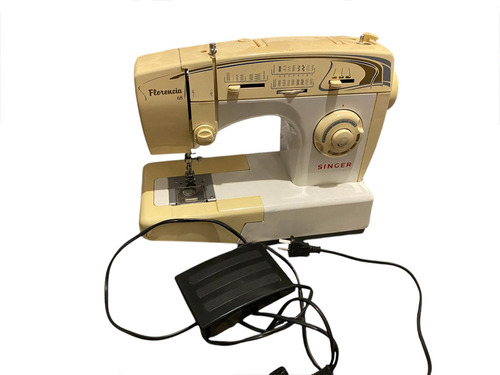 Máquina De Coser Singer Modelo 68 - Eficiencia Y Calidad Blanco (Usado)