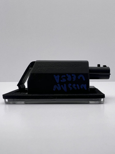 Luz Placa Nissan Versa 2020-2024 (Usado)