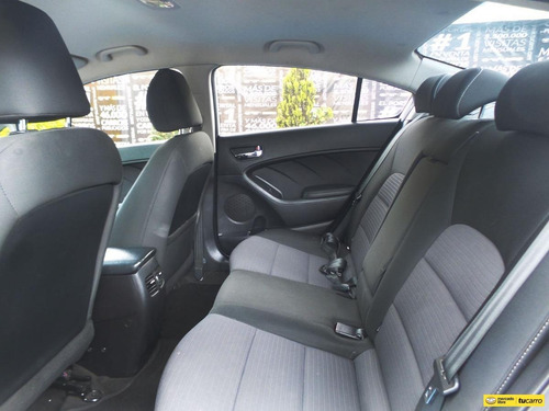 Imagen 12 de 15 de Kia Cerato Pro Ex