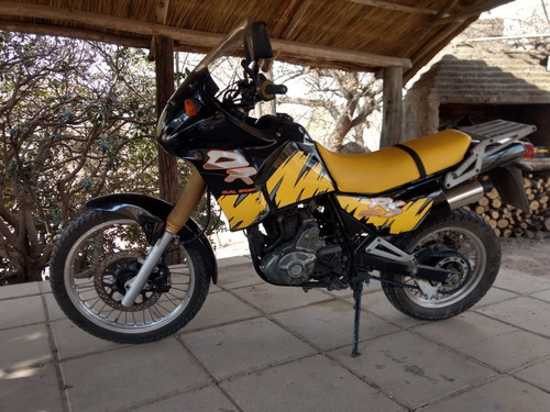 Imagen 2 de 14 de Suzuki 650 Rse