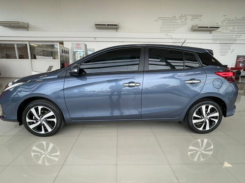 Imagen 8 de 12 de Toyota Yaris 1.5 107cv S 5p Sarthou