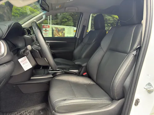 Toyota Fortuner Srv 2022 2.7cc 4x2 At