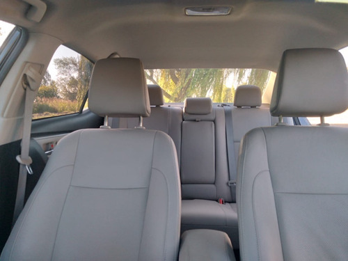 Toyota Corolla Xei Pack 1.8n Cvt Cuero 2015