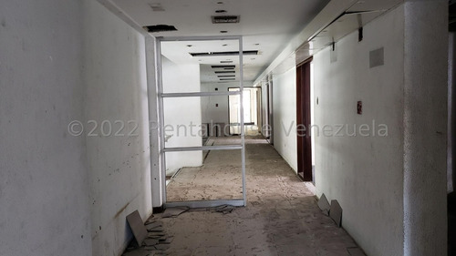 Imagen 11 de 20 de Lmgc Vende Casa O Terreno En Las Mercedes Con La Mejor Ubicación Cod: 22-23236