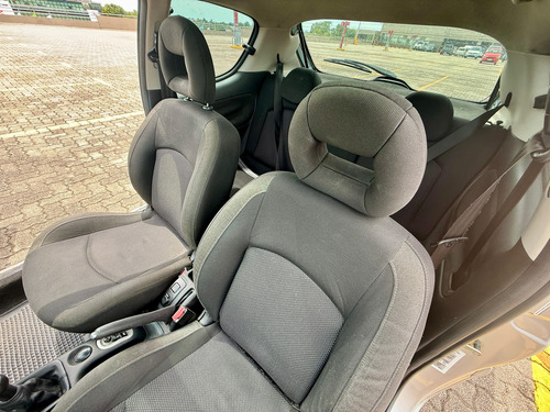 Peugeot 207 1.6 Xt