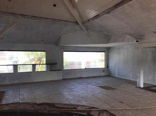 Imagem 5 de 15 de Loja À Venda Com Vista Para O Canal De Cabo Frio. Oportunidade! - Lo0035