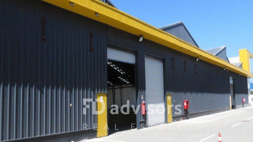 Arriendo De Bodegas En Centro Logístico 132 M2 - El Belloto