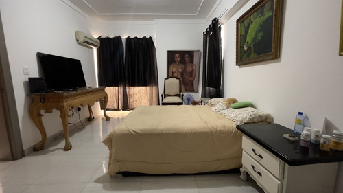 Exclusivo Apartamento Con Terraza En Bella Vista, Santo Domingo
