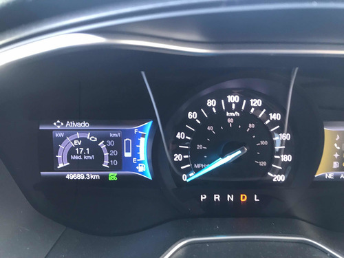 Imagem 3 de 4 de Ford Fusion 2017 2.0 Titanium Hybrid Aut. 4p